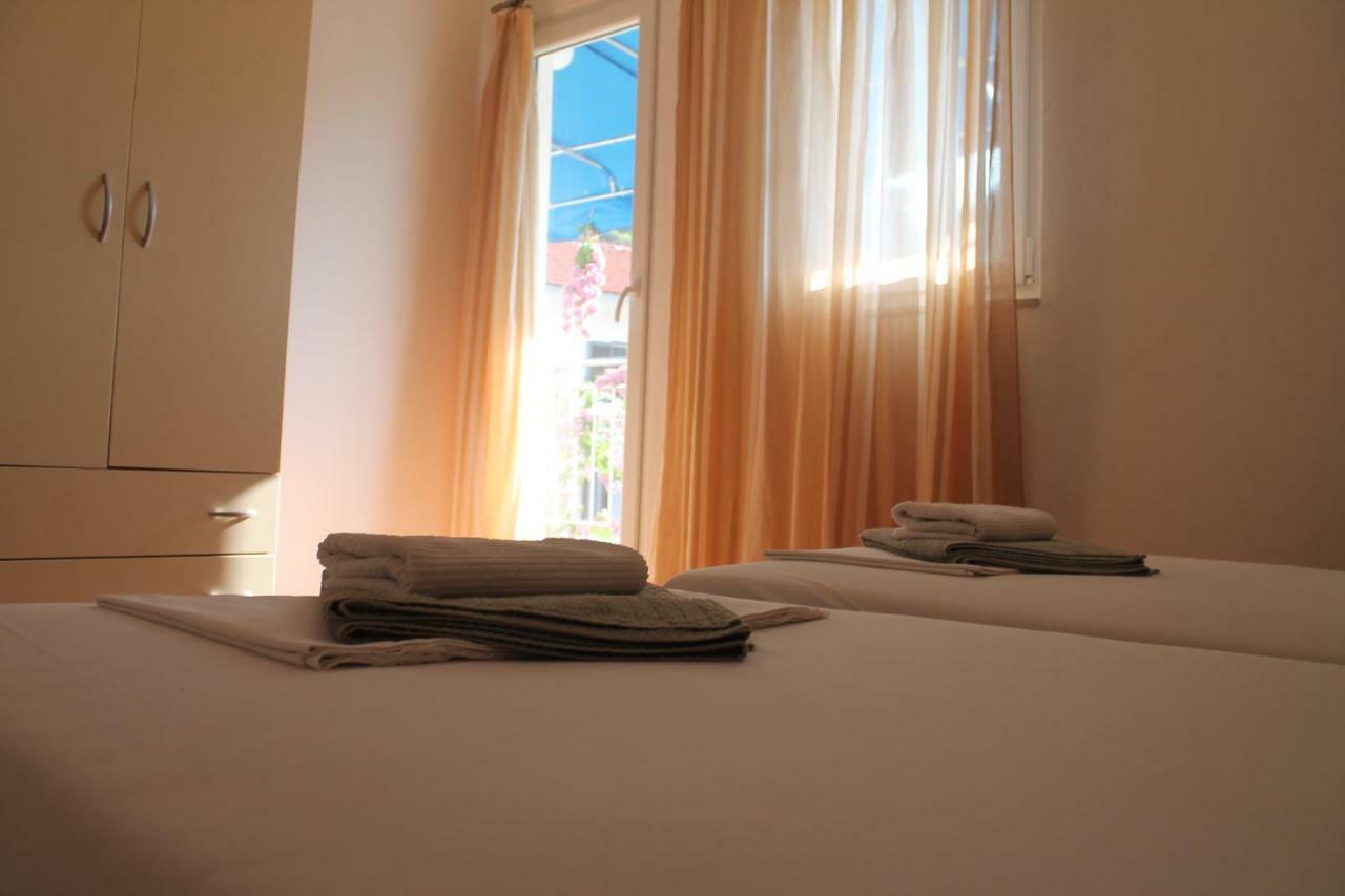 Appartamento Covahouse Jelsa  Esterno foto