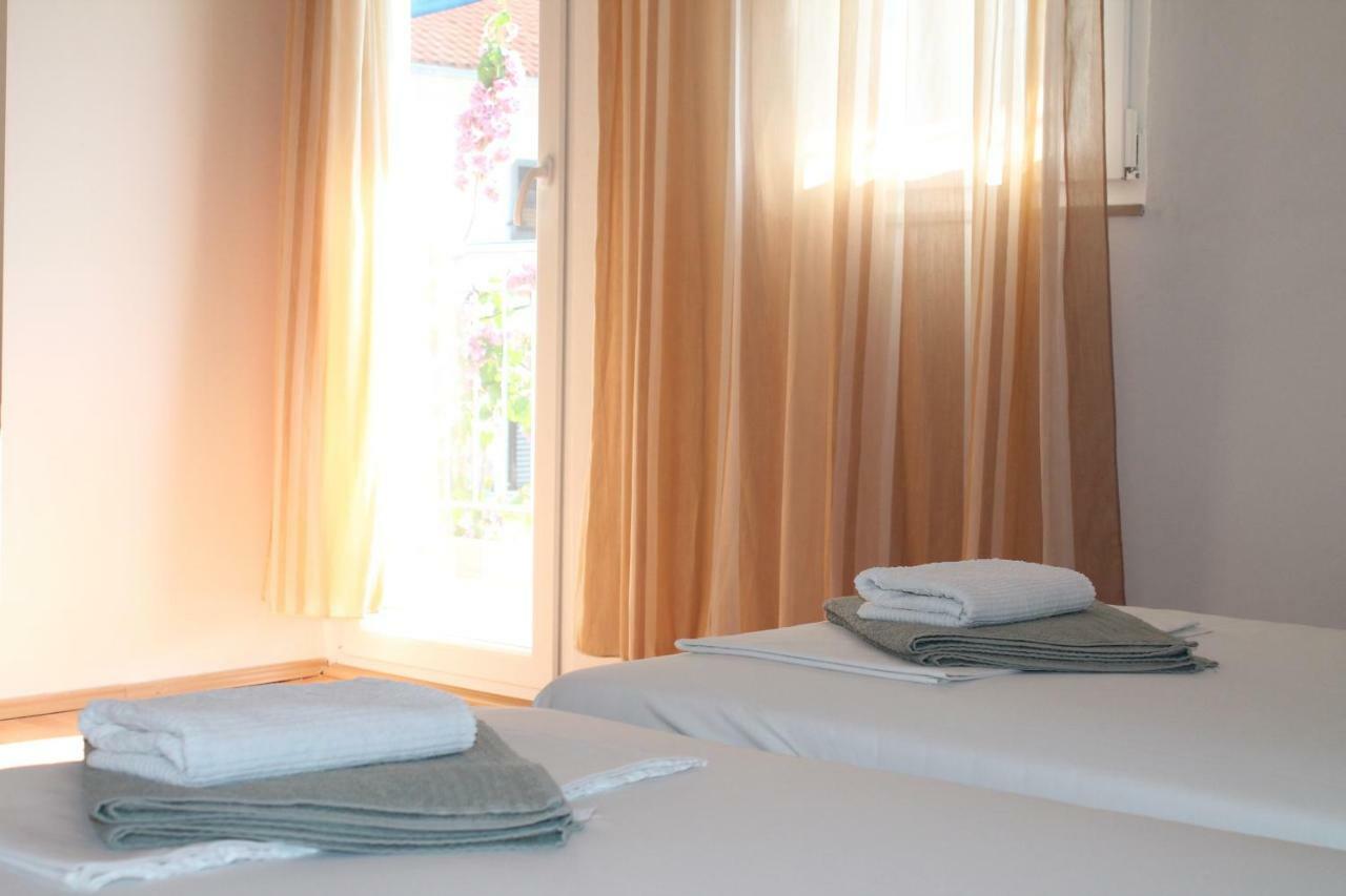 Appartamento Covahouse Jelsa  Esterno foto