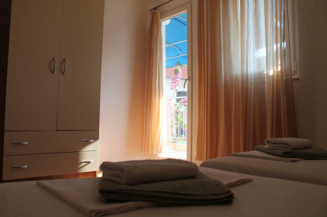 Appartamento Covahouse Jelsa  Esterno foto